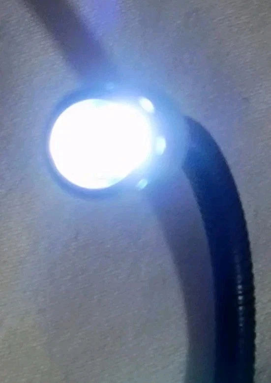 Lente LED Coast, Linterna de Bolsillo Flexible para Cuello con Clip, Baterías Nuevas - MIRAR Foto 2 de 3