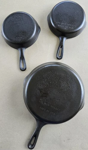 Unmarked Wagner Ware #8 Cast Iron Skillet *BONUS* 2x #3 skillets