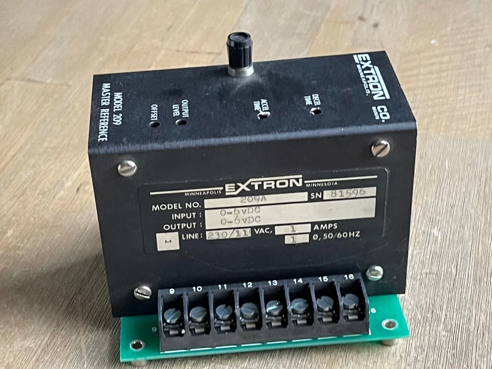EXTRON CO Master 参考型号 209A 230/115 VAC 0-6 VDC 输入/输出 — 第 4/4 张图片