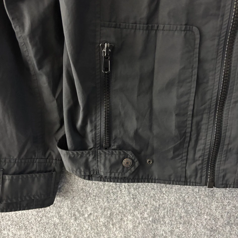 Chaqueta House of Howe Para Hombre Pequeña Negra Cremallera Completa Hebilla Cuello Ligera Foto 3 de 4