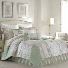 Laura Ashley Comforter Set Queen Size Reversible Green Floral Design 4-Piece 