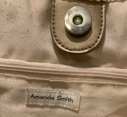 Amanda Smith Boho Style Beige Crocheted Purse With Sequin Accents - Picture 9 of 12
