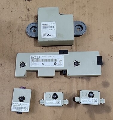 2006 BMW 330i REAR RADIO ANTENNA CONTROL MODULE OEM LOT OF 5 2006 BMW 330i REAR RADIO ANTENNA CONTROL MODULE OEM LOT OF 5