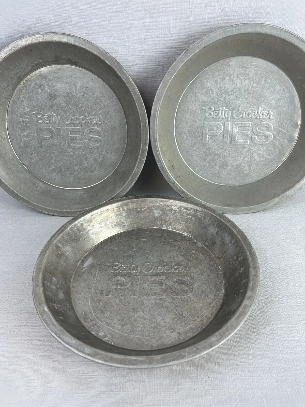 LOT OF 3 Betty Crocker Vintage 9 in Pie Plate Pan Tin Aluminum Rolled Edge