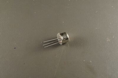 2N6193 Microsemi PNP BJT Transistor 100V 5A 1W Thru Hole 3 Pin TO-39 NOS
