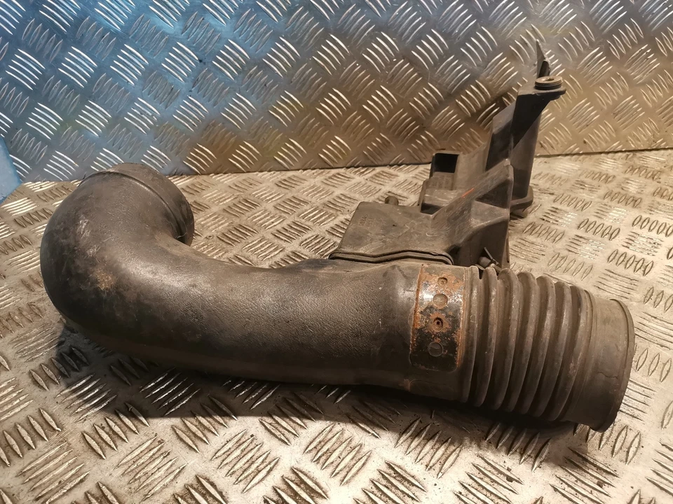 LEXUS SC 430 Air Intake Tube Pipe 17875-50260 - Image 3 of 4