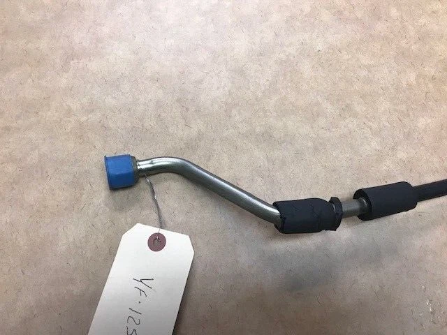 Línea líquida de aire acondicionado NOS Motorcraft YF-1257. Se adapta a Ford LTD 1984-85 coche de policía con 5,0 L Foto 2 de 4