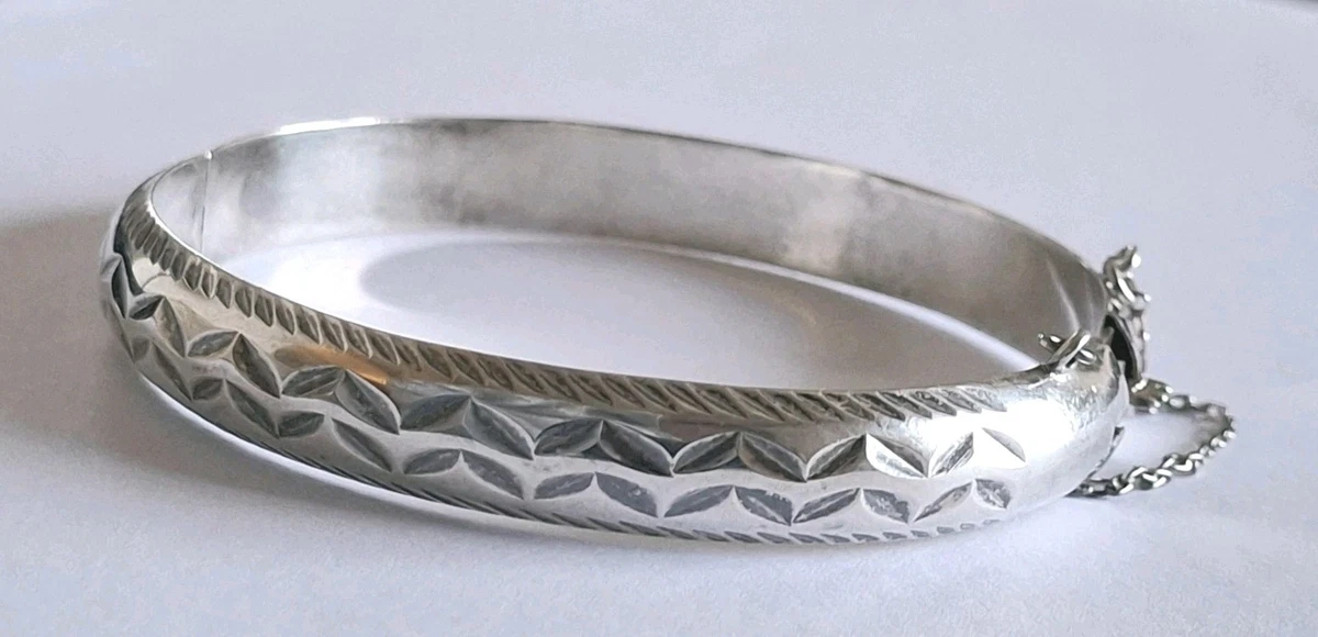 Womens Vintage Estate Sterling Silver Etched Bangle Bracelet 11g 7.5" 19cm