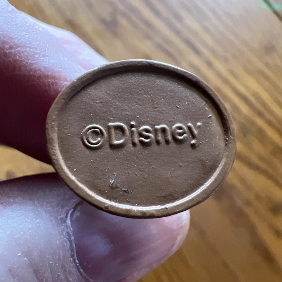 Vintage Disney Princess 1991 rare Pocahontas CAKE TOPPER figure rare original - Image 3 of 3