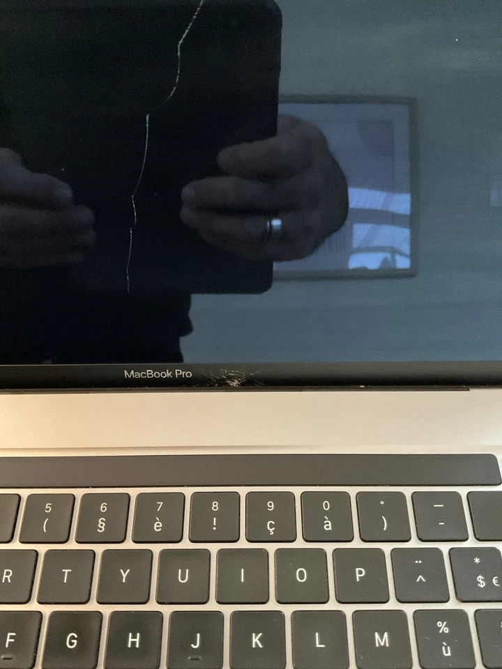 Apple MacBook Pro 16" (512Go SSD, Intel Core i7, 2,60 GHz, 16Go) Écran Brisé - Photo 3/4