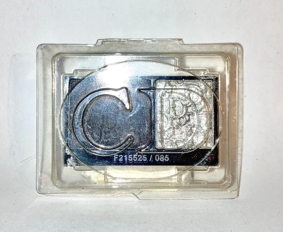 Dior 2 Couleurs Matte & Shiny Duo Eyeshadow 085, Dior ombretto duoNero e Argento - Immagine 2 di 2