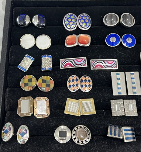 Oltre 60 gemelli alla moda in grande vetrina - Foto 3 di 5