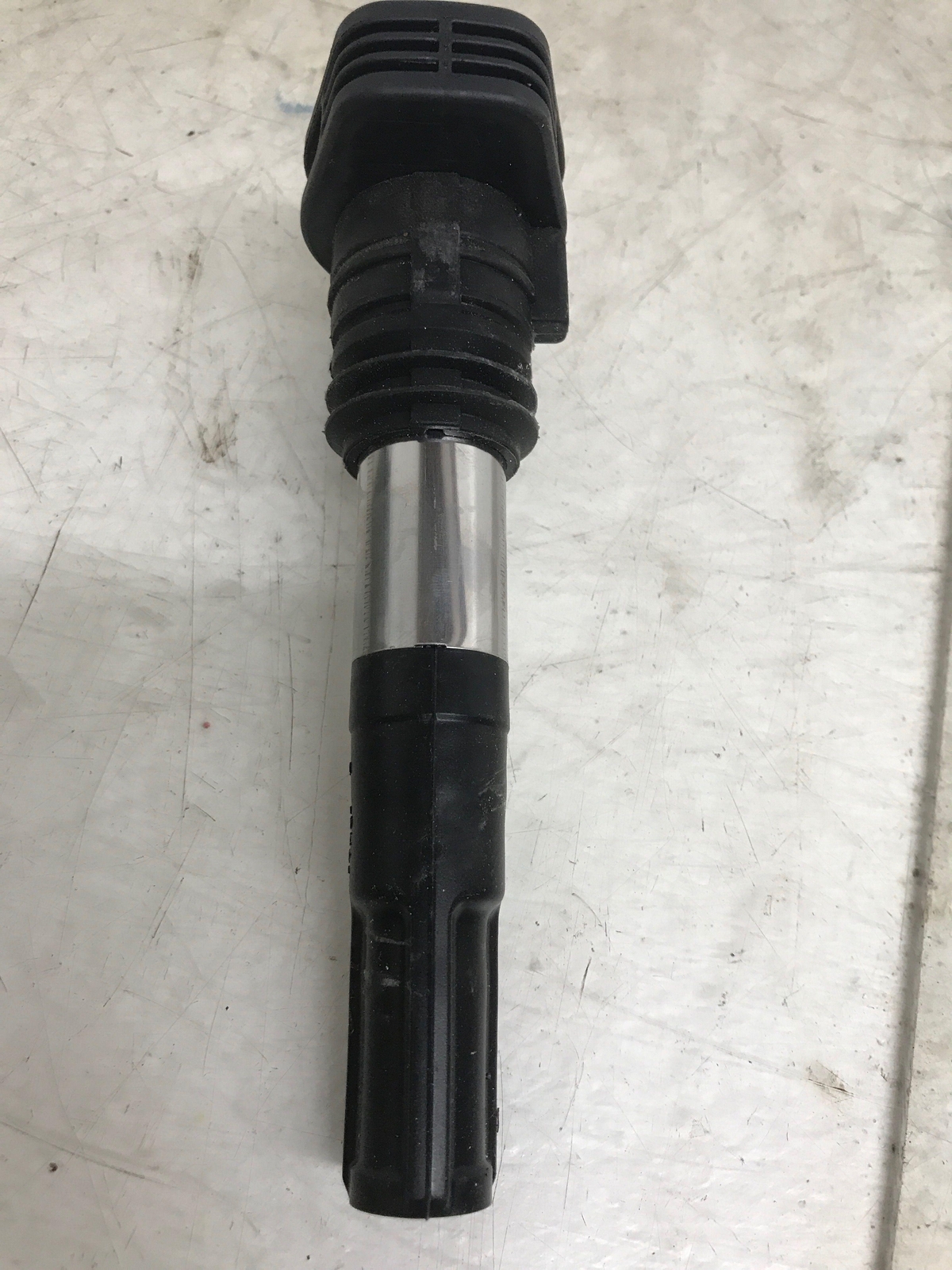 2017-2020 FERRARI GTC4LUSSO (D) ENGINE IGNITION COIL PACK 290850 OEM