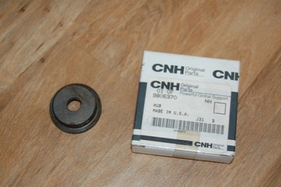 Genuine CNH 9806370 Hub, Case IH Baler BR740A,BR750A, BR7060  