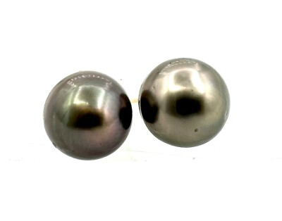 Boucles D'oreilles Or 18 Carats Avec Perles - Poids 2,27 G, Style Clous (occasion)