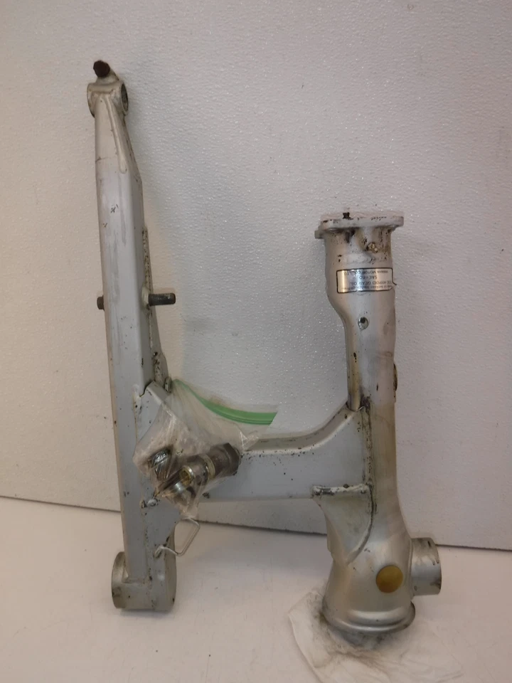 Yamaha Venture Royale 1984 basculante trasero brazo de suspensión Foto 2 de 4