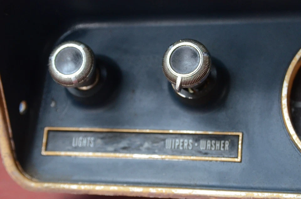 Vtg 1970-1975 AMC Hornet Dash Bezel Gauge Custer Speedometer Housing Temp Fuel - Image 3 of 4