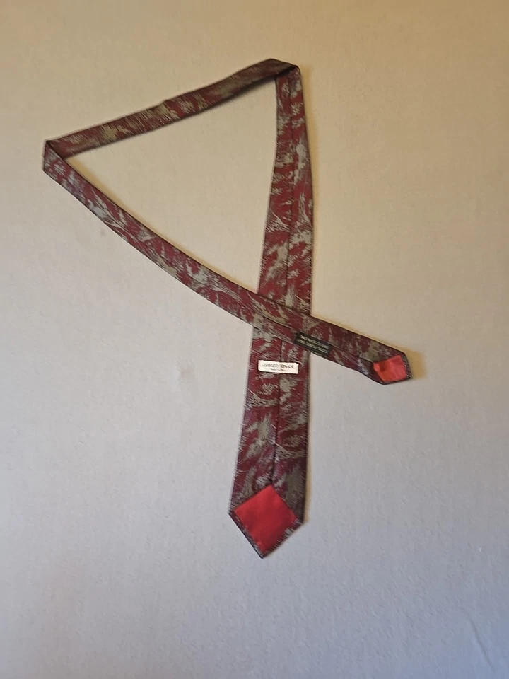 Giorgio Armani Hombres Clásico Cuello -Corbata Seda Granate/Plateado Italia 58 in X 3 in Foto 4 de 4