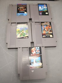 NINTENDO NES Console Bundle With Zapper Controllers & 5 Games - CD2