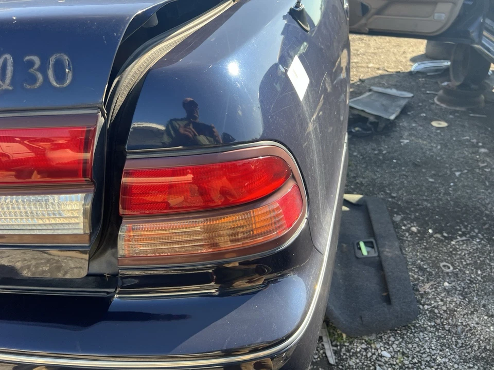 Luces traseras izquierda derecha maletero central Infiniti I30 1995-1999 3 piezas Foto 4 de 4