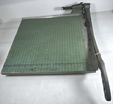 Vtg Premier Photo Materials Co. Paper Cutter Guillotine, Chicago IL 17 X 17