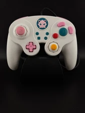 Rare PDP Wired White Jigglypuff Pokemon Nintendo Switch GameCube Controller
