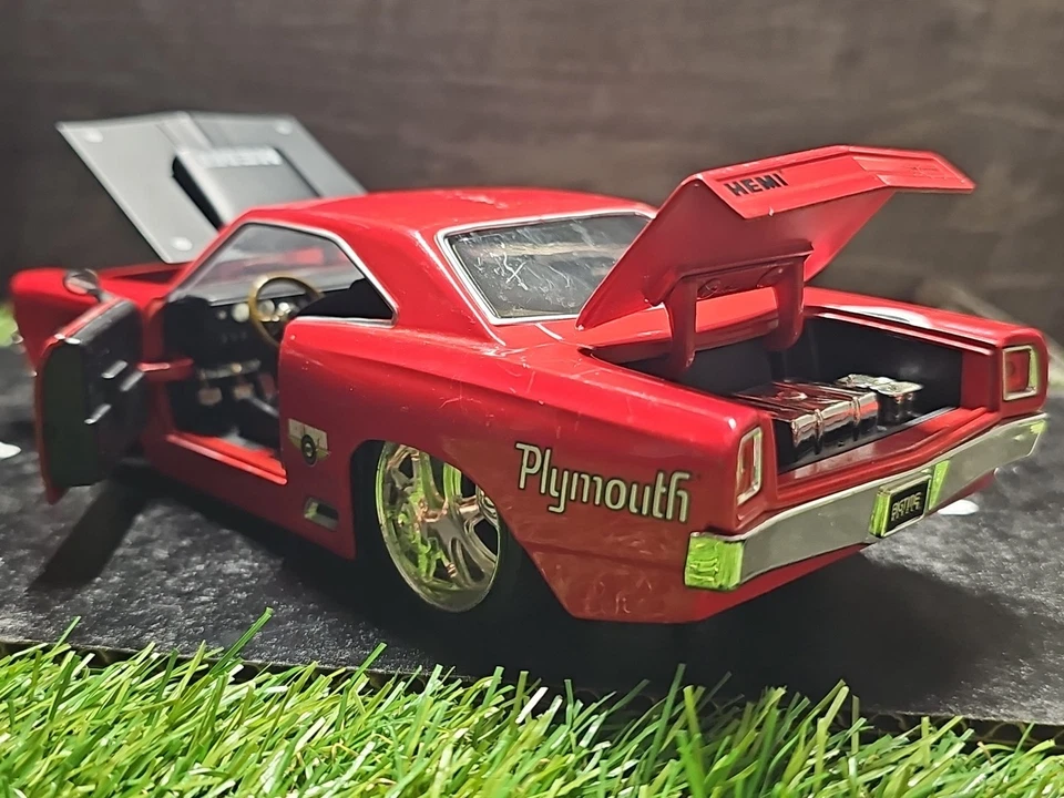 Coche diecast Jada Big Time Muscle 1969 Plymouth Road Runner escala 1:24 SIN CAJA Foto 3 de 4
