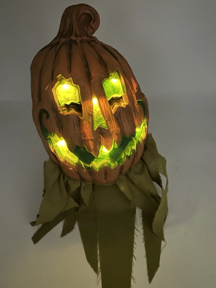 Máscara facial fantasia Halloween abóbora terror olhos e boca malignos - Imagem 2 de 4