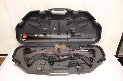 HOYT PRO DEFIANT 34 RH 27.0-29.0'' 60-70LBS UA RIDGE REAPER IN CASE B1
