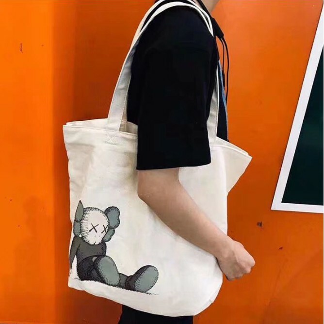 KAWS x Uniqlo Tote Bag White Holiday 