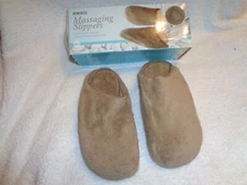 Homedics Massaging Slippers Men's Size Medium / Large