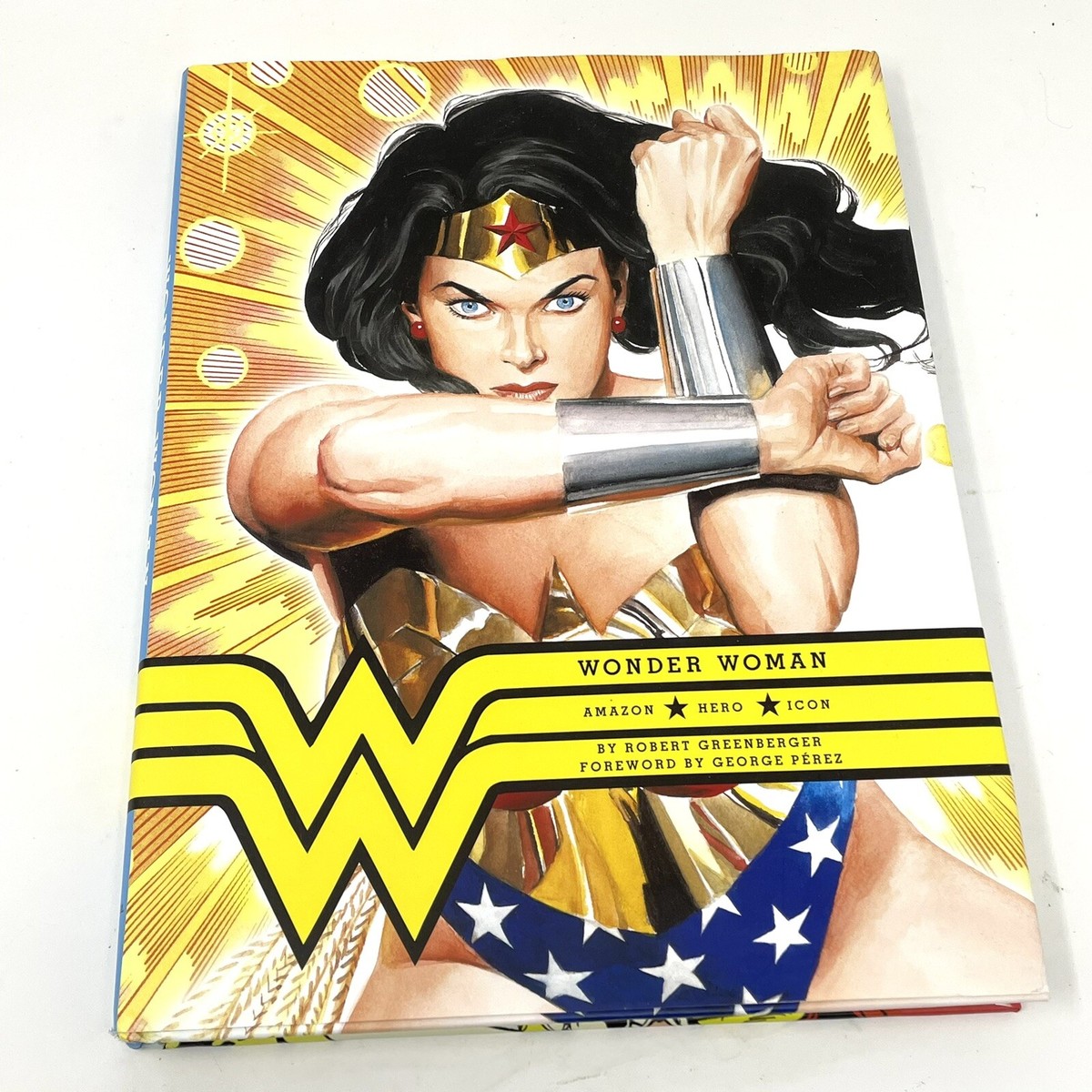洋書 WONDER WOMAN Amazon Hero Icon DC Comics Wonder Woman Amazon Hero Icon Hardcover Comic Book 2015