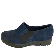 Clarks Daelyn Monarch Blue Suede Shoes Women 7.5W Slip on Loafer Comfy Granny