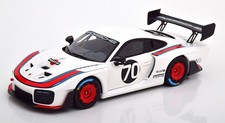 Minichamps 1 18 Porsche 935 19 based on 911 991 II GT2 RS 2018 Martini Porsche M