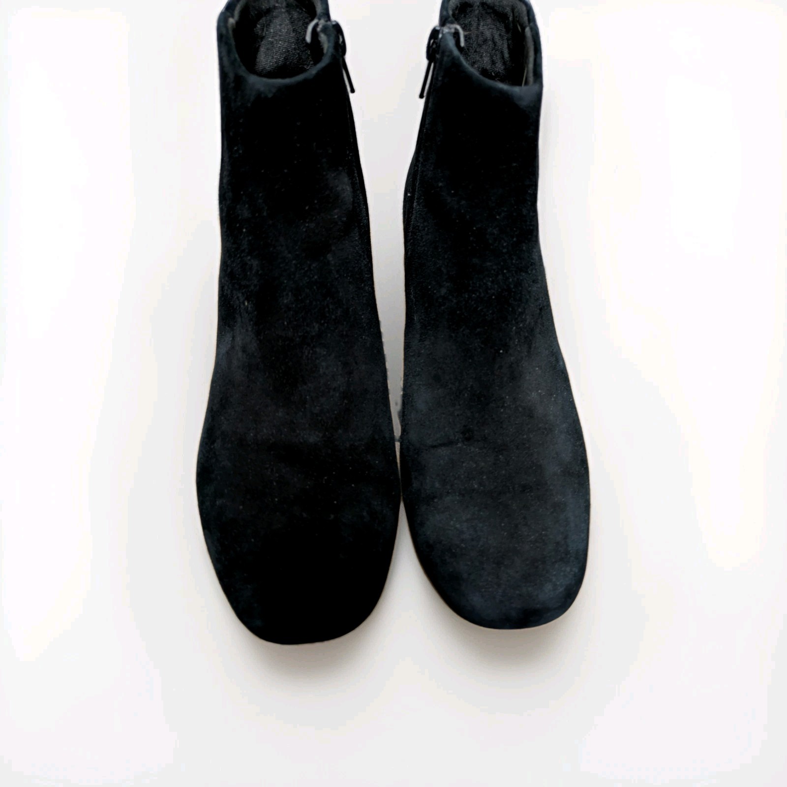 Clarks Chartli Lilac Black Suede Ankle Bootie Square Toe Zip Women's 8.5 EU 39.5
