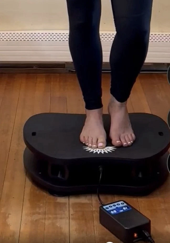 Becky Chambers Vibrant Health Low Impact Vibration Platform  -Free Ship - Image 2 of 4