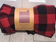 Brand New Canadiana Buffalo Plaid Picnic Blanket. Size 50x60 Inches. 