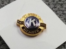 vtg (1) Kiwanis International 50 YEAR MEMBER  Lapel Pin GOLD TONE (N.O.S.)