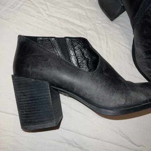 Free People Women's Size 39 Black Leather Booties Block Heel Pull On - Picture 2 of 10