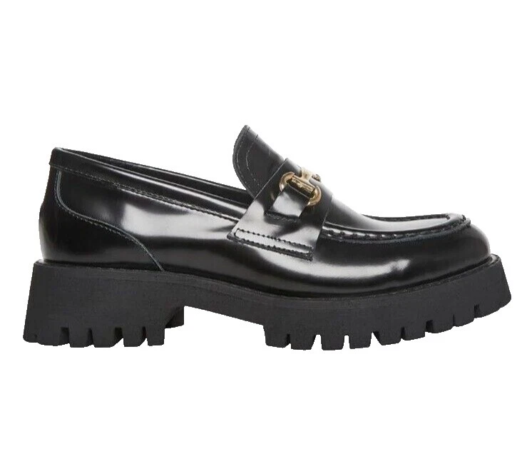 Planos planos para mujer Steve Madden patentados de cuero liso