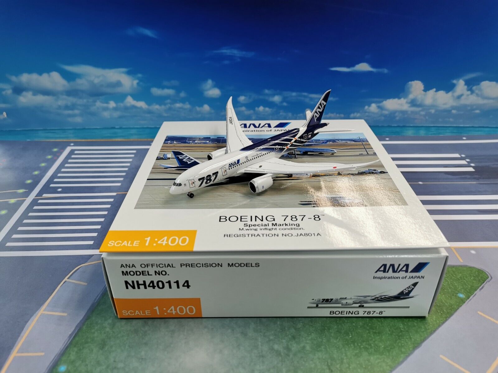 ANA Official precision model B787-8 JA801A plastic model 1:400