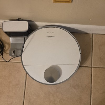 Samsung - Jet Bot+ Robot Vacuum Mop Combo with Clean Station - NEW