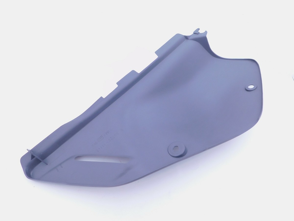 NEW OEM SUZUKI 1996-2020 DR650SE GRAY RIGHT SIDE FRAME COVER 47111