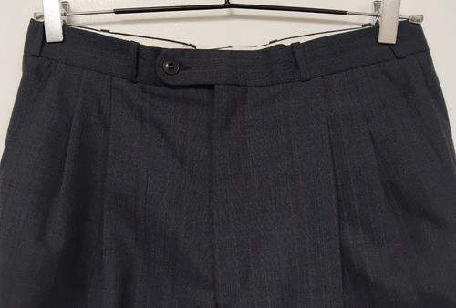 Men's Cacharel Navy Blue Pinstripe Two Piece Suit - 42" Chest 30" Waist - Picture 13 of 21