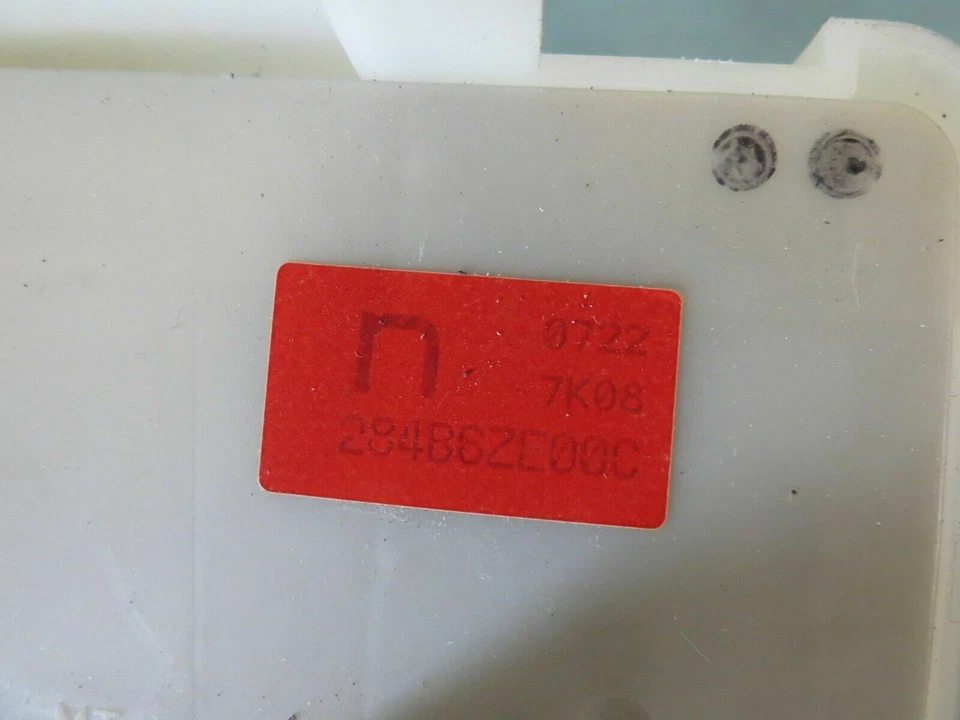 2004 2005 2006 2007 Nissan Armada Infiniti QX56 Engine Fuse Box Assembly OEM Foto 3 de 4