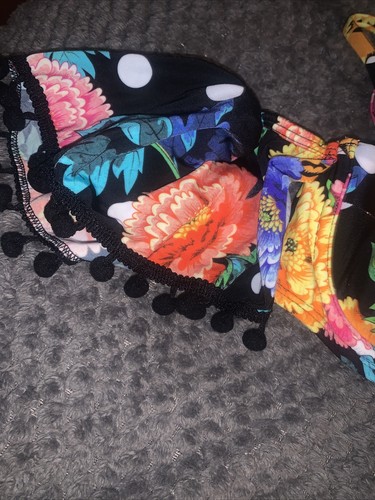 Ladies Asos Bright Floral Cold Shoulder Bikini Top 30 D -good - Picture 4 of 7