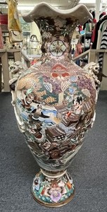 HUGE ANTIQUE JAPANESE SATSUMA PORCELAIN VASE