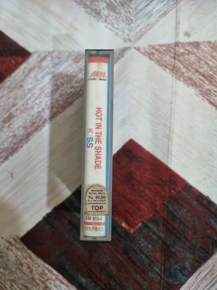 Kiss Hot In The Shade INDIA IMPORT CASSETTE RARE - Image 2 of 4