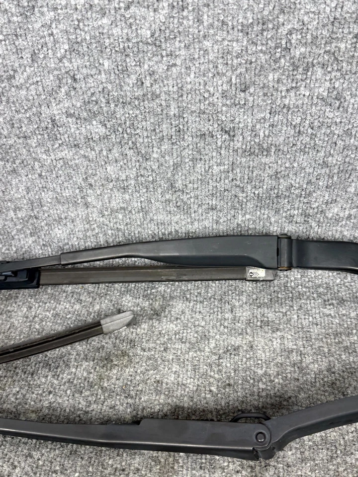 🔶09-20 BRAZO LIMPIAPARABRISAS IZQUIERDO Y DERECHO NISSAN 370Z CON HOJA OEM, 288901EA5B Foto 4 de 4