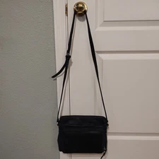 ili New York Genuine Leather Crossbody Bag Black